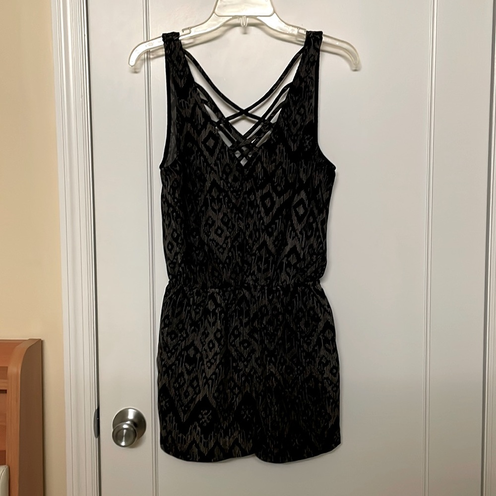 UO - black geo printed romper - M (fits S)